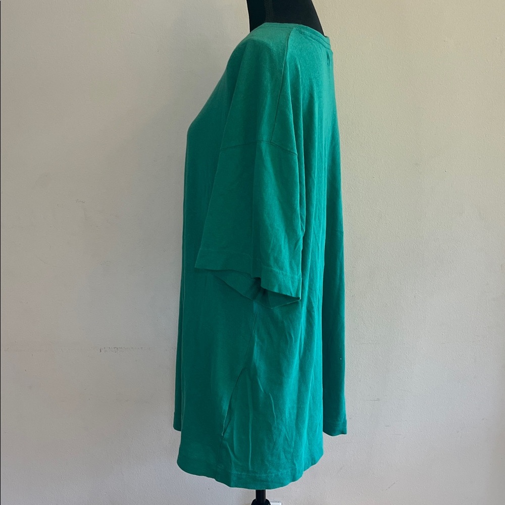 FP Beach Emerald Green Short Sleeve Women's Tee - Picture 3 of 5